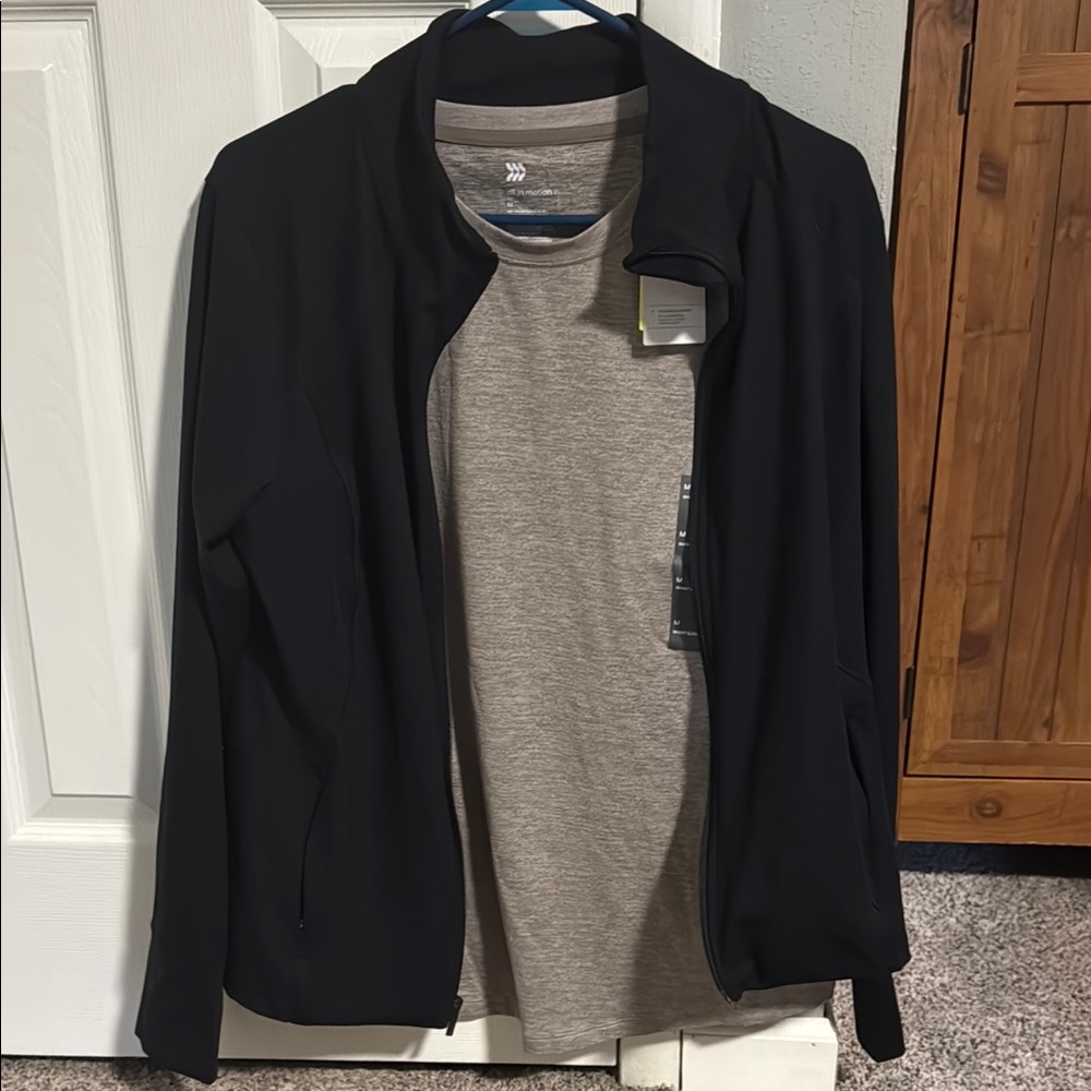 Women’s All in Motion Tops Set size Large